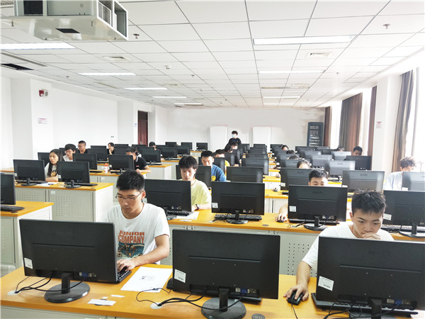 1+X Web前端開發(fā)職業(yè)技能等級證書中級考試圓滿落幕，助推計算機(jī)技術(shù)開發(fā)人才培養(yǎng)